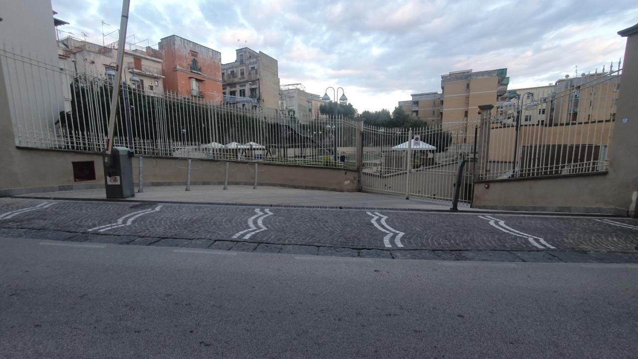 Happy - Parcheggio Gratuito In Box Apartment Portici